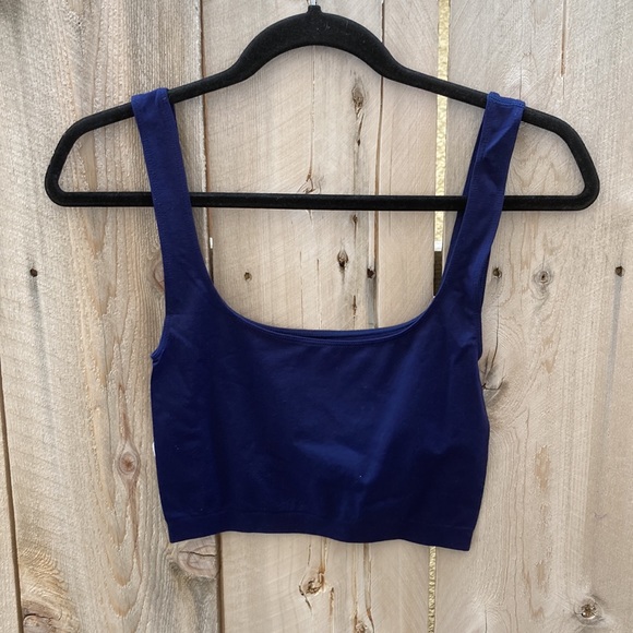 Free People Scoop Neck Crop in Navy size XS/S - Picture 6 of 7